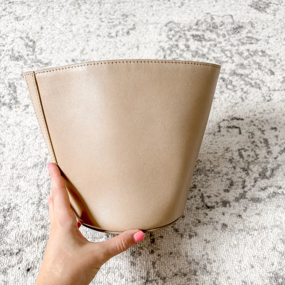 NEW J. Crew Sedona bucket bag leather